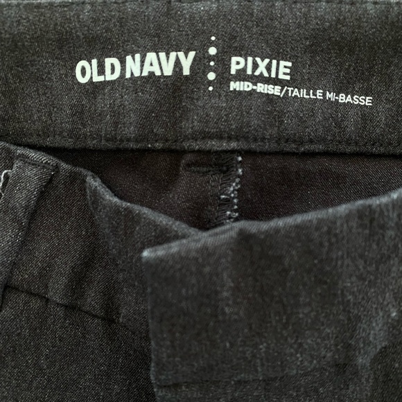 Old Navy Pixie Pants - Size 8 - Picture 2 of 8